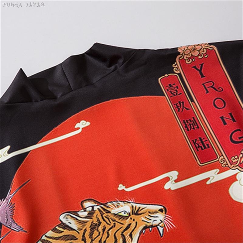 Kimono-Cardigan-With-Japanese-Tiger-Painting-Collar